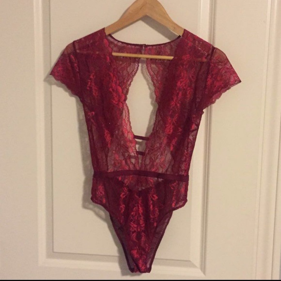 La Senza Sexy Red Bodysuit - Picture 5 of 7